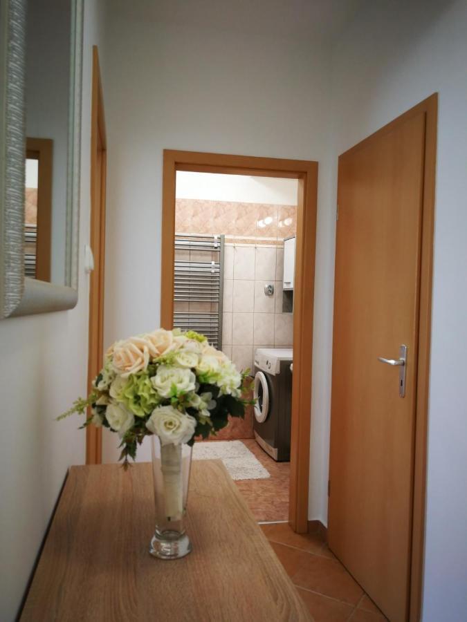 Vörösmarty Apartman Miskolc - Belváros - downtown Esterno foto