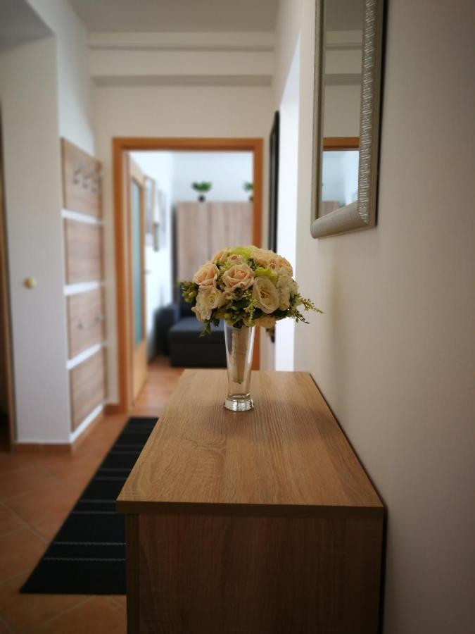 Vörösmarty Apartman Miskolc - Belváros - downtown Esterno foto